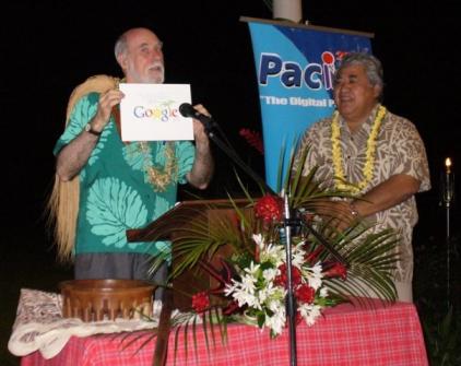 Vint Cerf and Hon. Sailele Malielegaoi Tuila'epa at PacInet 2006 in Samoa