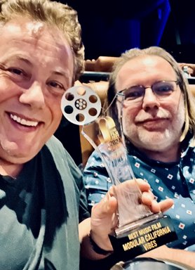 Joachim Garraud and Franck Martin with the SIMI Film Fest 2024 Best Music Film award for Modular California Vibes