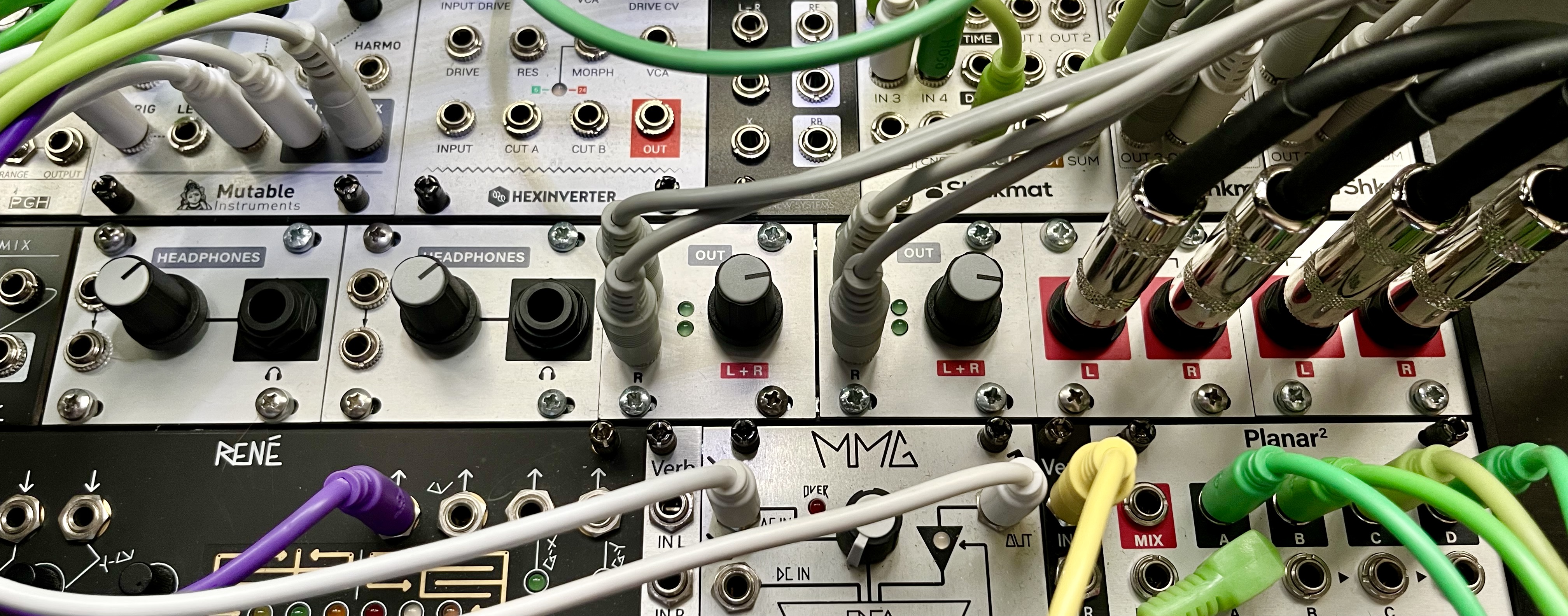 Intellijel double Stereo and Headphones out